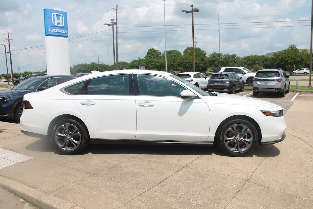 Used 2023 Honda Accord EX Sedan