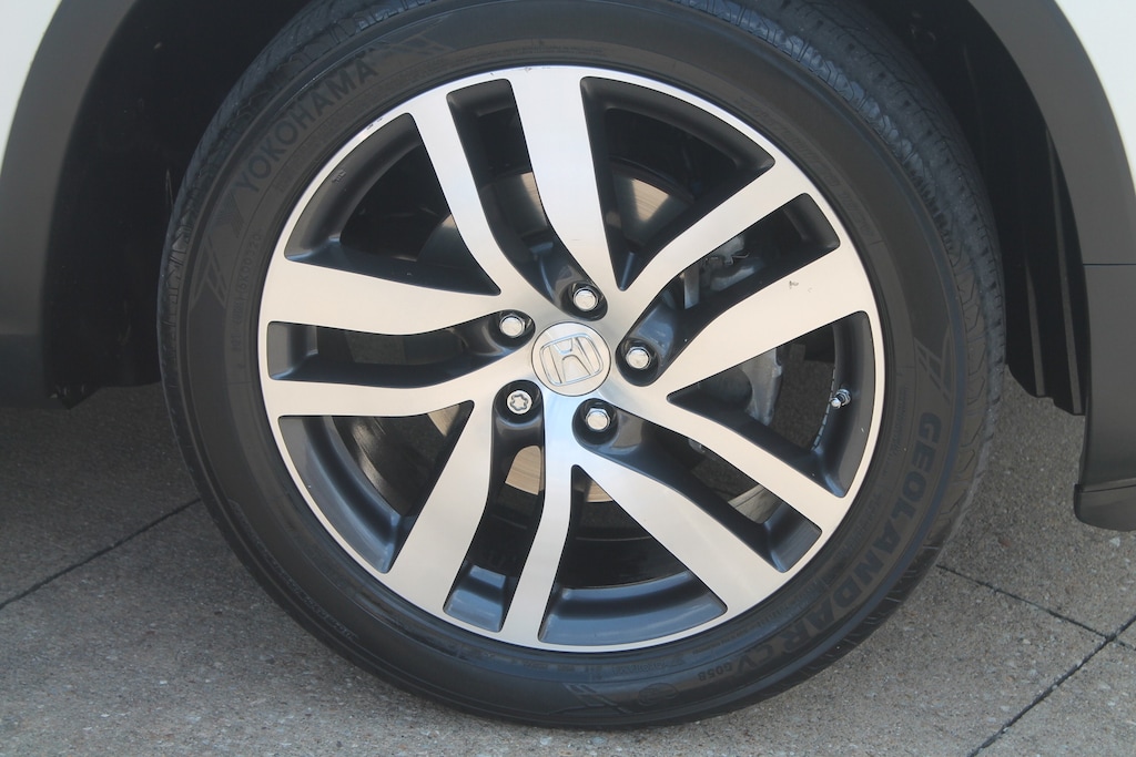 Used 2017 Honda Pilot Elite AWD SUV