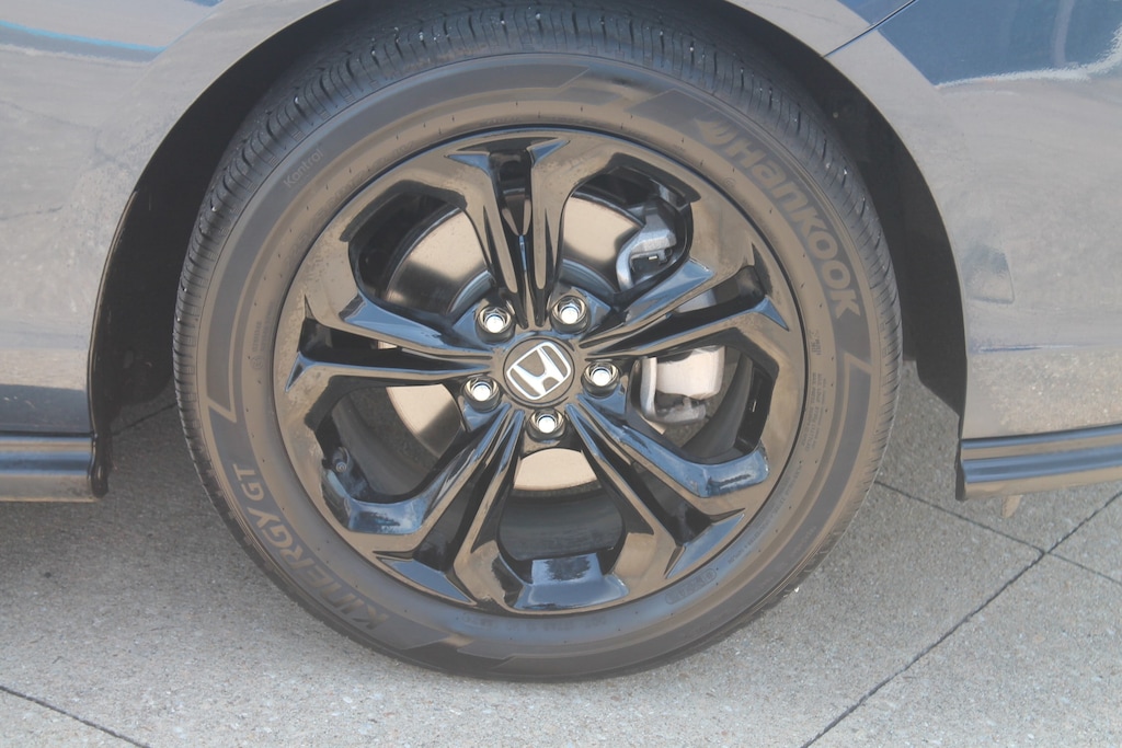 Used 2025 Honda Accord SE Sedan