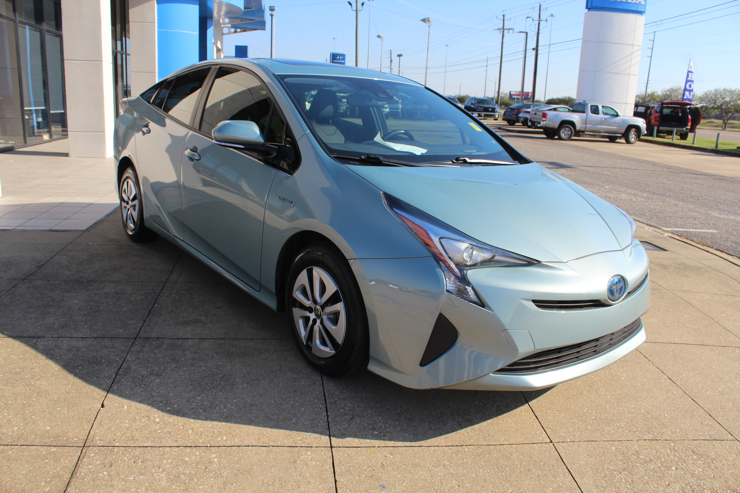 2016 Toyota Prius Hatchback 