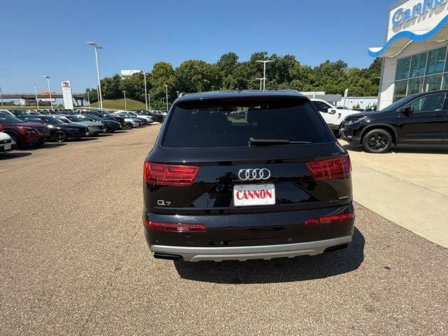 Used 2019 Audi Q7 Premium Plus with VIN WA1LAAF78KD049148 for sale in Vicksburg, MS