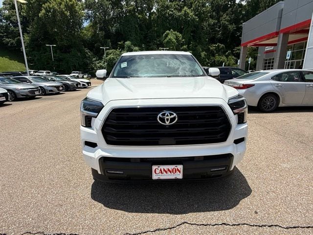 2024 Toyota Sequoia SR5 - Photo 10
