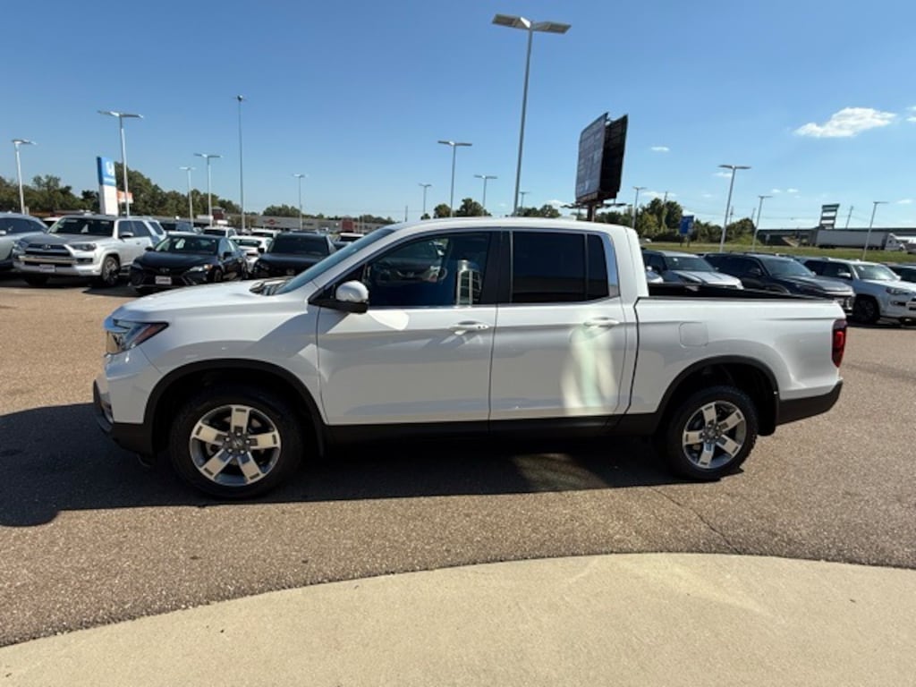 New 2025 Honda Ridgeline RTL Truck