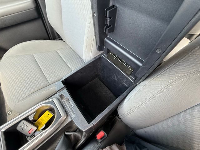 2023 Toyota Tacoma SR5 - Photo 28