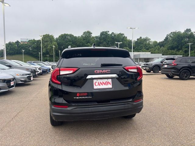 2023 GMC Terrain SLE - Photo 10