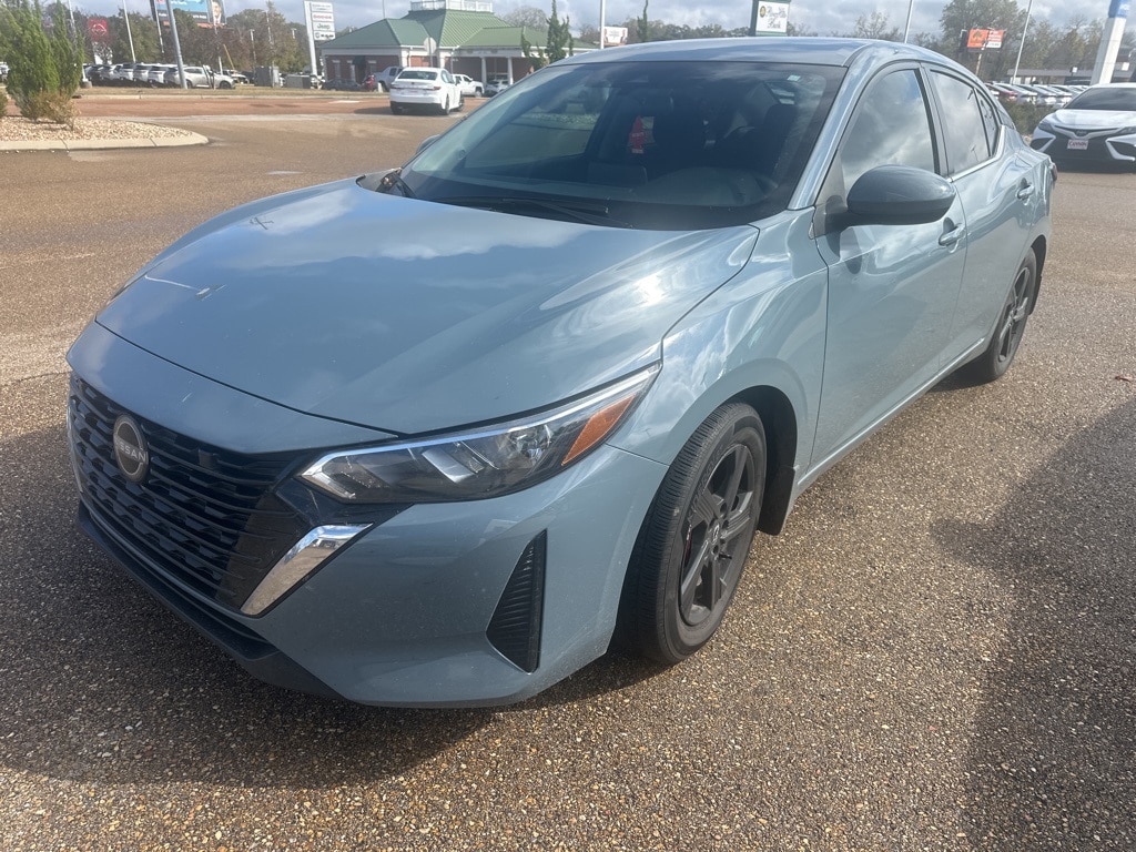 2024 Nissan Sentra SV's photo