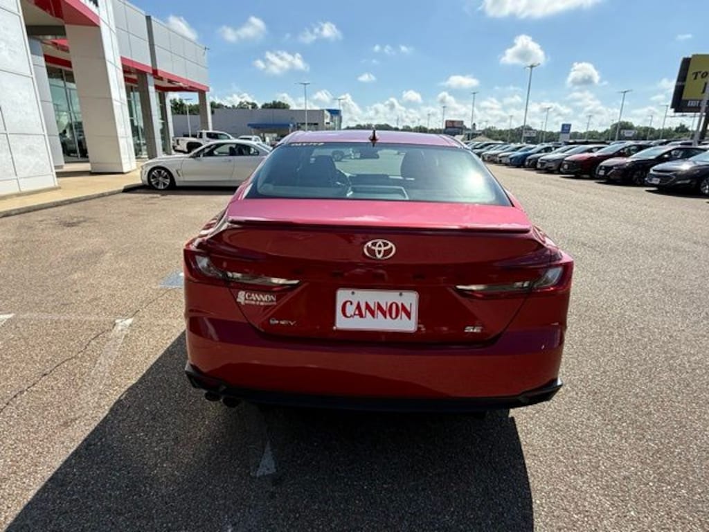 Used 2025 Toyota Camry SE Sedan