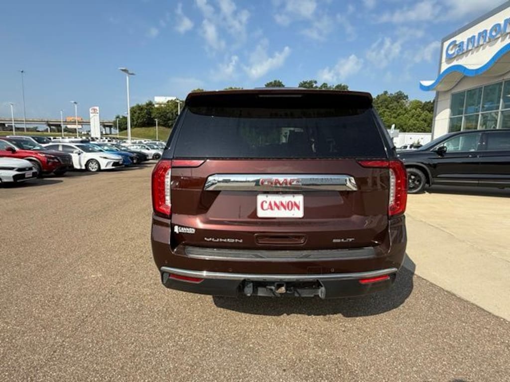 Used 2023 GMC Yukon SLT SUV