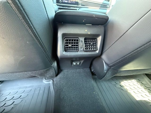 2025 Toyota Camry SE - Photo 34