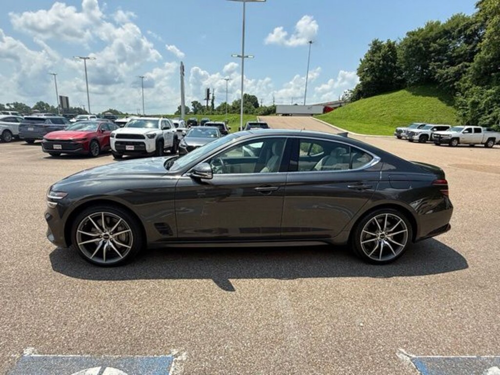 Used 2025 Genesis G70 2.5T Sedan