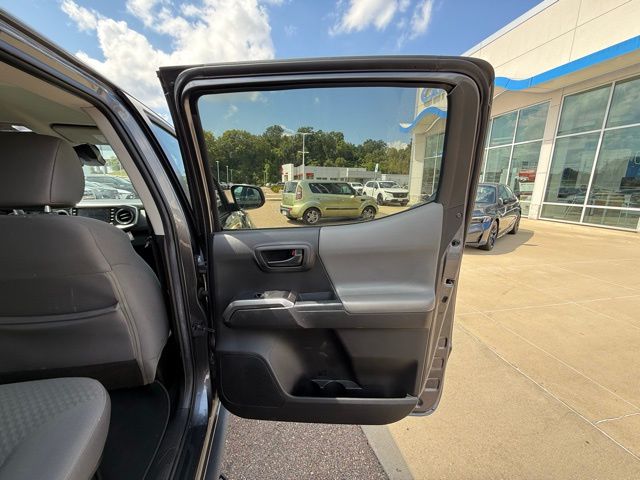 2023 Toyota Tacoma SR5 - Photo 33