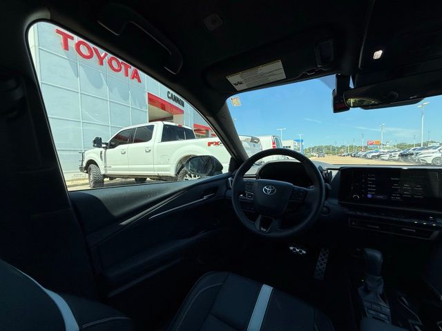 2025 Toyota Camry SE - Photo 33