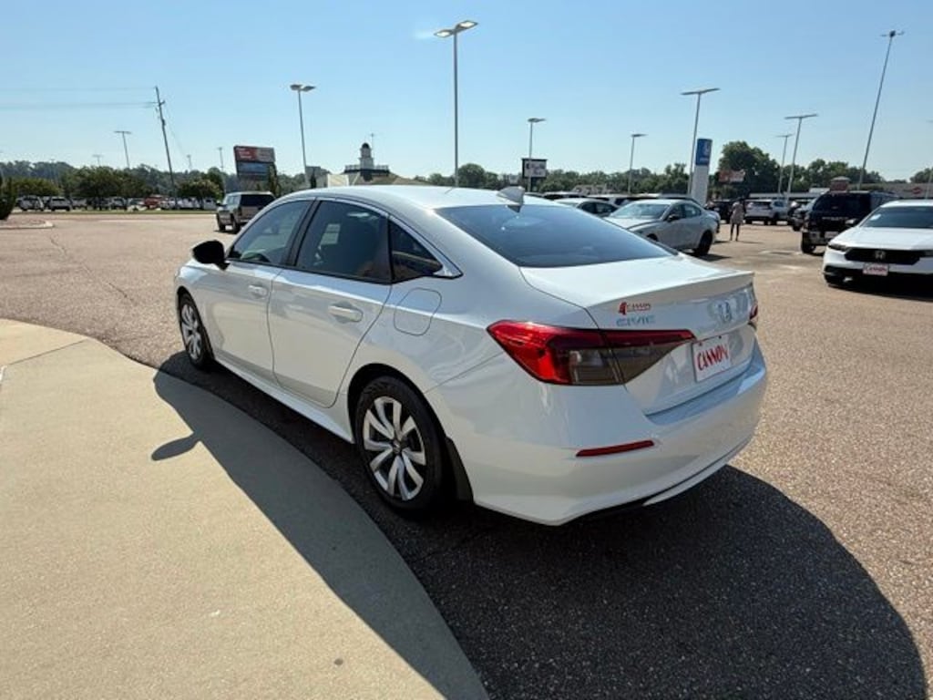 Used 2022 Honda Civic LX Sedan