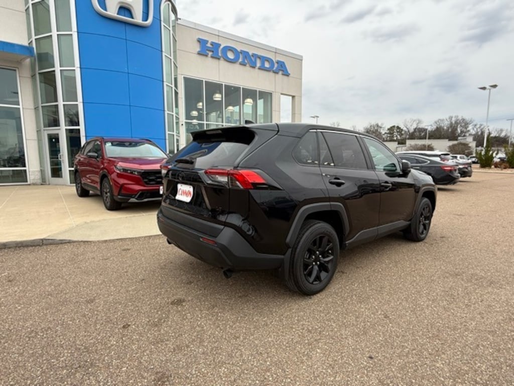 Used 2024 Toyota RAV4 LE SUV