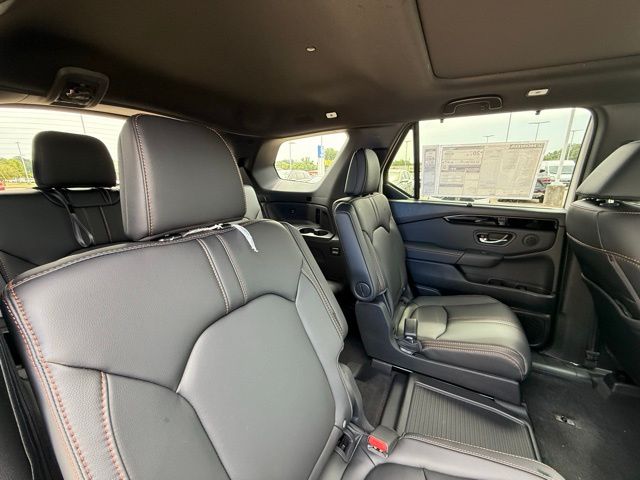 2025 Honda Pilot TrailSport - Photo 38