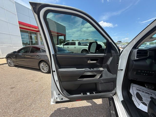 2024 Toyota Sequoia SR5 - Photo 12