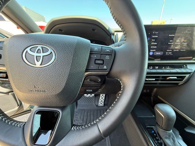 2025 Toyota Camry SE - Photo 19