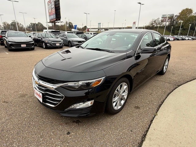 2024 Chevrolet Malibu 1LT's photo