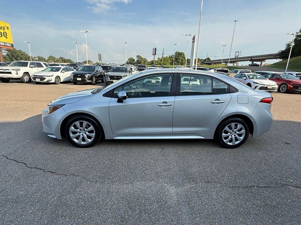 Used 2024 Toyota Corolla LE Sedan