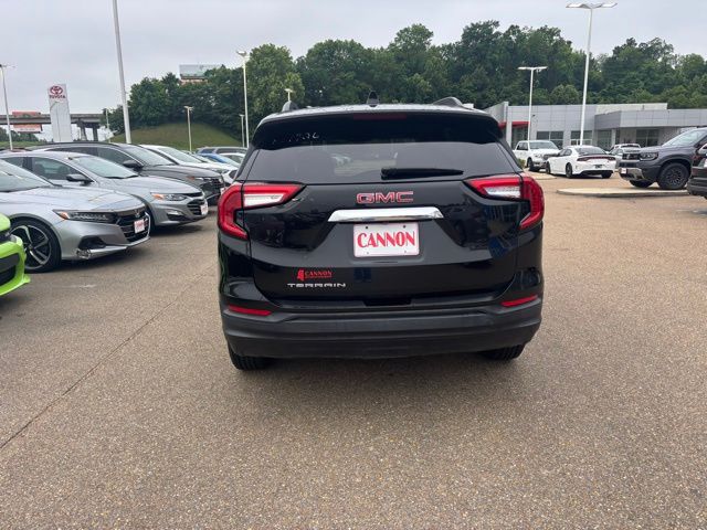 2023 GMC Terrain SLE - Photo 12