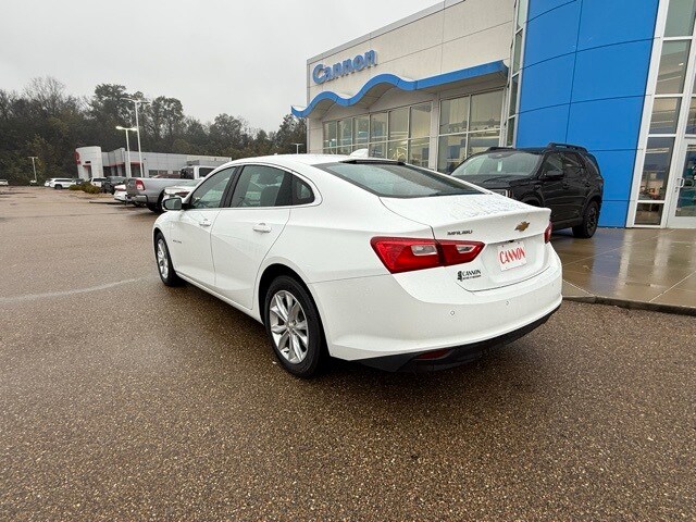 2024 Chevrolet Malibu 1LT photo 3