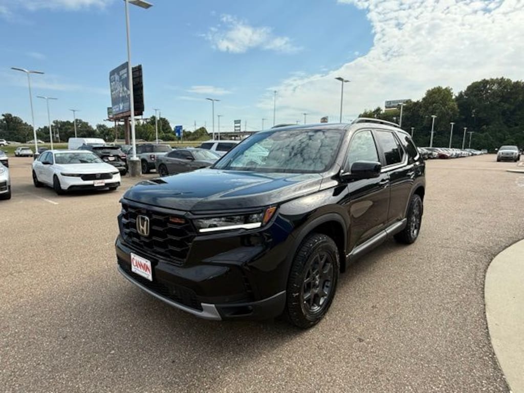 New 2025 Honda Pilot TrailSport SUV