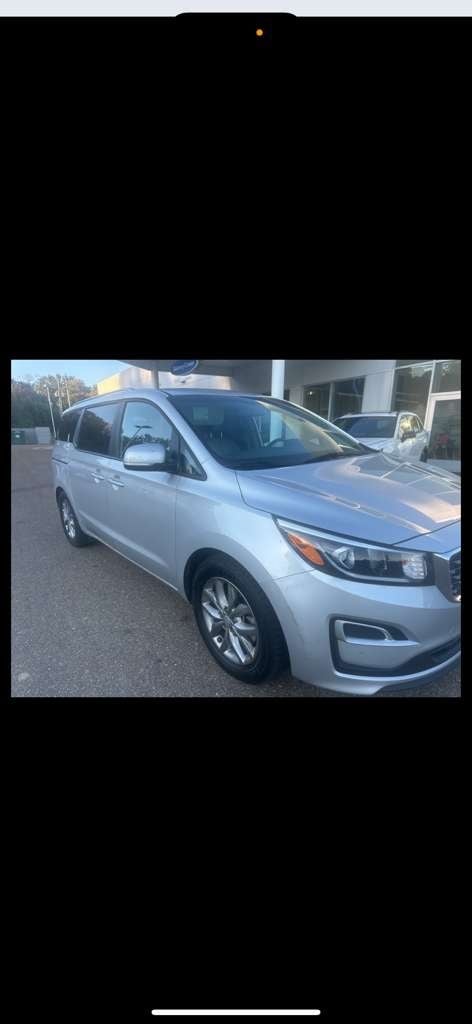 2020 Kia Sedona EX's photo