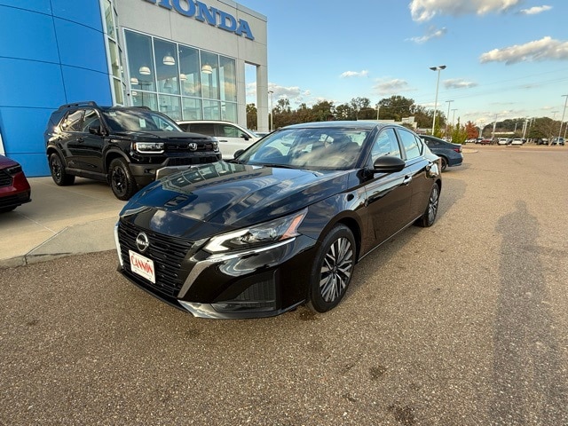 2024 Nissan Altima SV