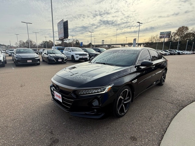 2022 Honda Accord Sport's photo