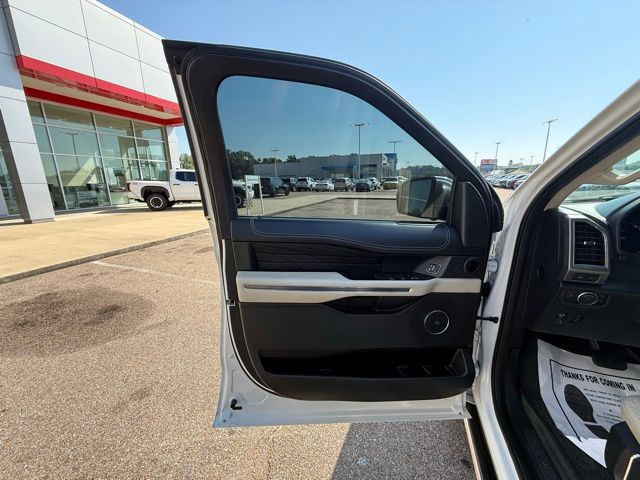 2021 Ford Expedition Platinum - Photo 14