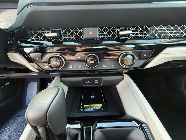 2025 Honda Accord Hybrid EX-L - Photo 18