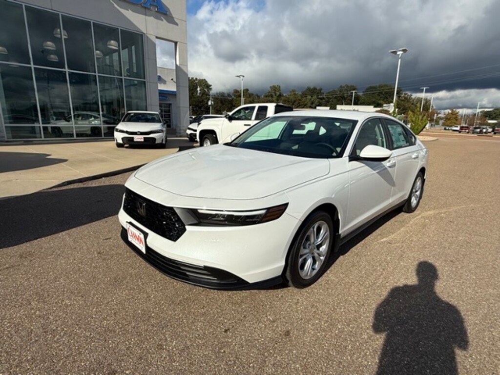 New 2025 Honda Accord LX Sedan