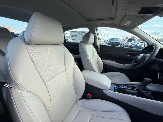 2025 Honda Accord Hybrid EX-L - Photo 40
