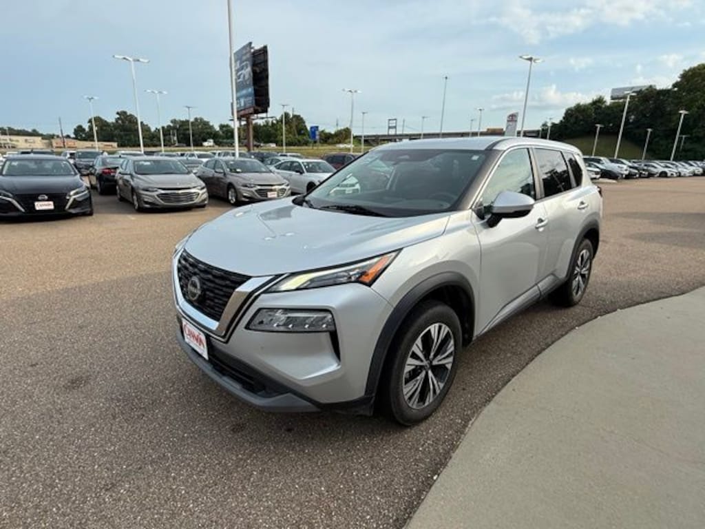 Used 2022 Nissan Rogue SV SUV