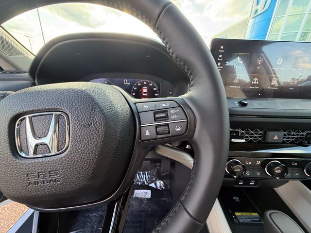 2025 Honda Accord Hybrid EX-L - Photo 17