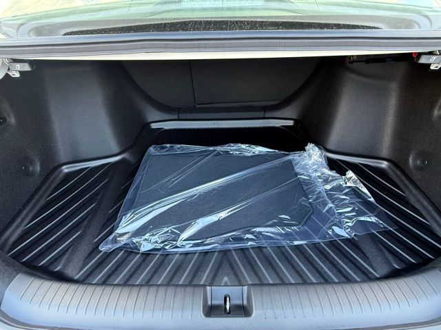 2025 Honda Accord Hybrid EX-L - Photo 9