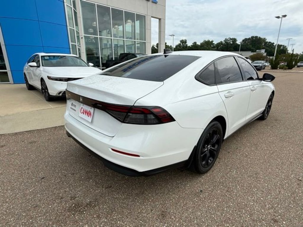 Used 2025 Honda Accord SE Sedan
