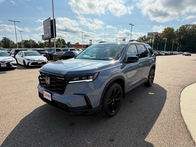 2025 Honda Pilot Black Edition's photo