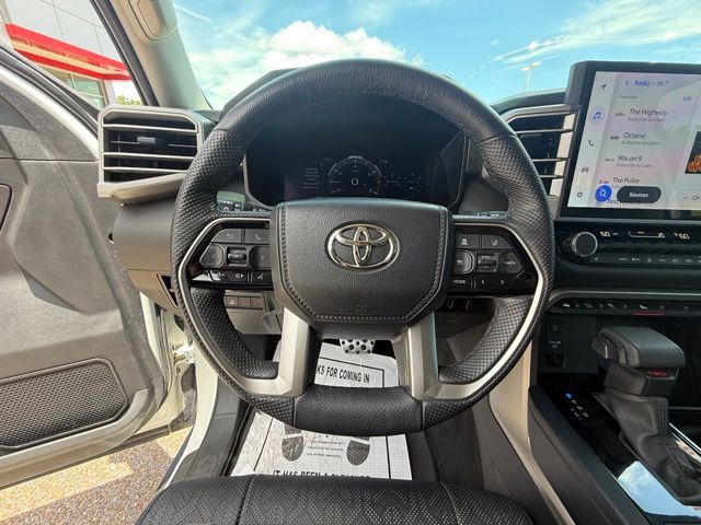2024 Toyota Sequoia SR5 - Photo 14