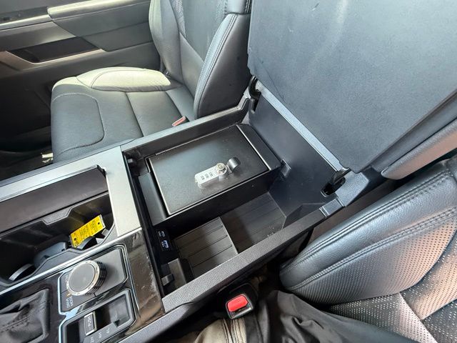 2024 Toyota Sequoia SR5 - Photo 26