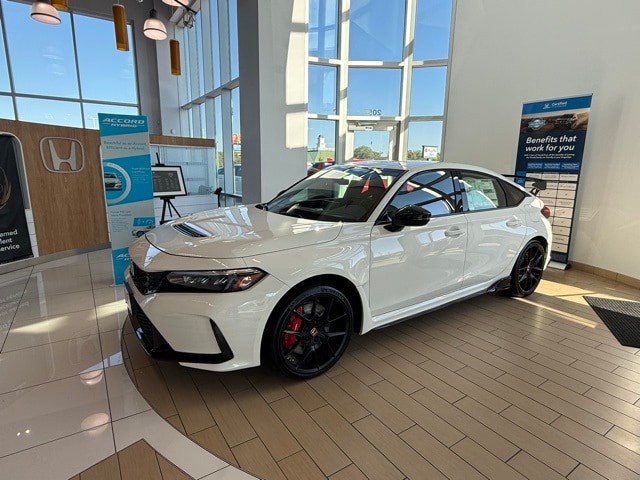 2025 Honda Civic Hatchback Type-R's photo