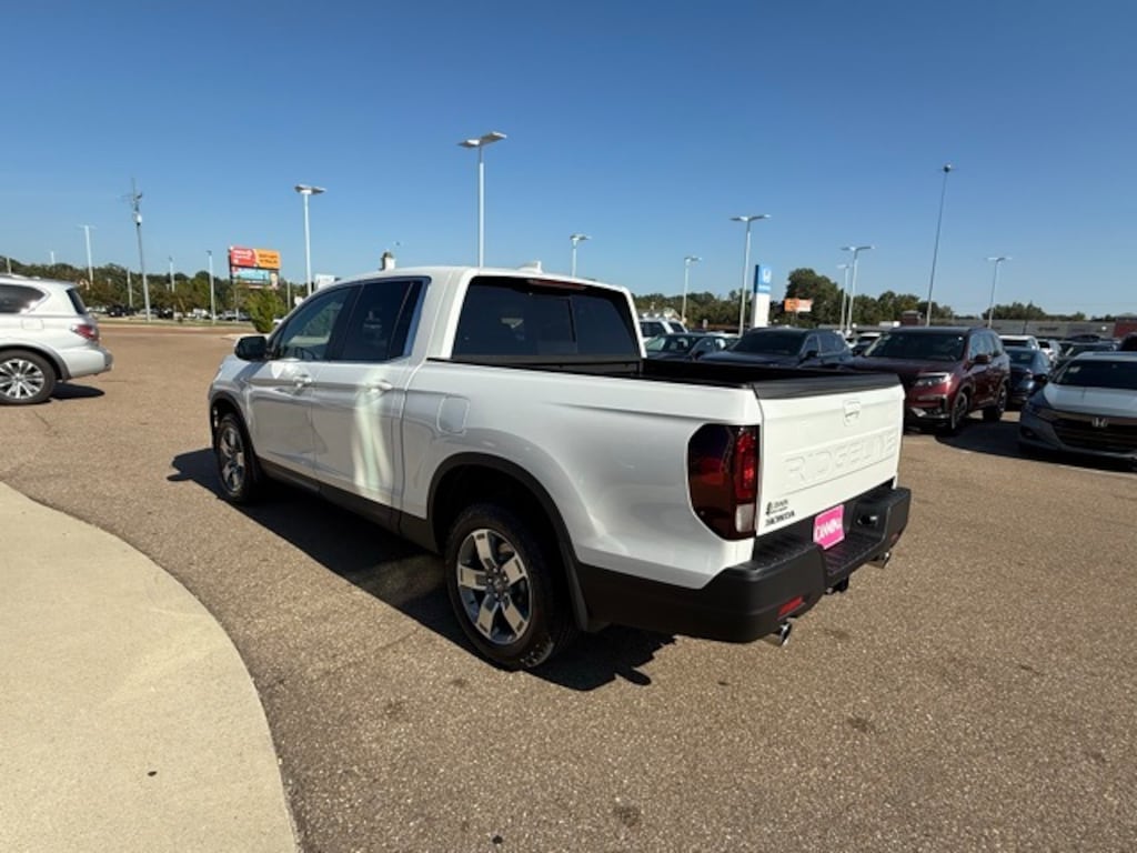 New 2025 Honda Ridgeline RTL Truck