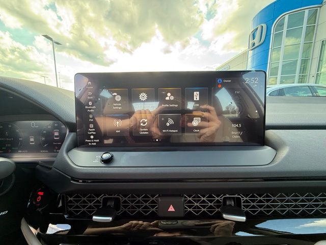 2025 Honda Accord Hybrid EX-L - Photo 22