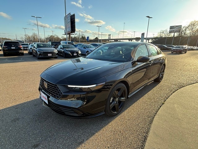 2025 Honda Accord Hybrid Sport-L's photo