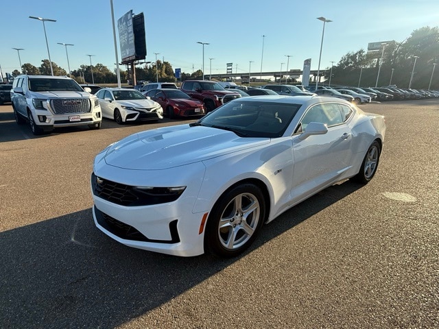2023 Chevrolet Camaro 1LT's photo
