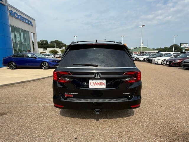 2024 Honda Odyssey Sport photo 4