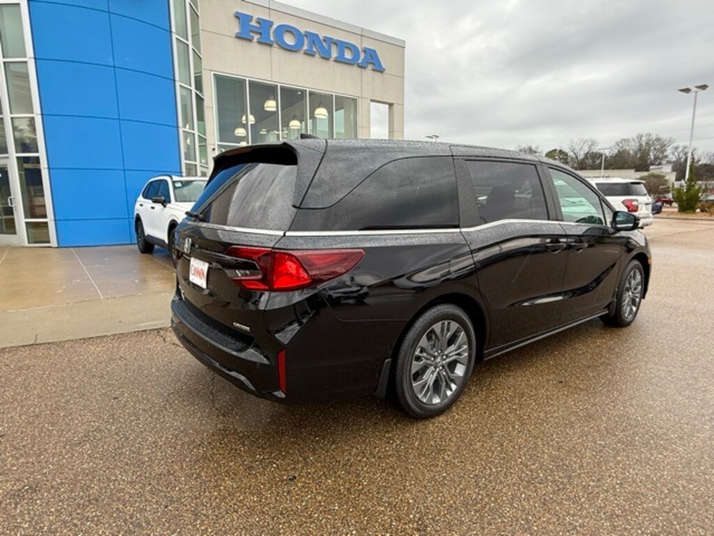 New 2026 Honda Odyssey Touring Minivan/Van