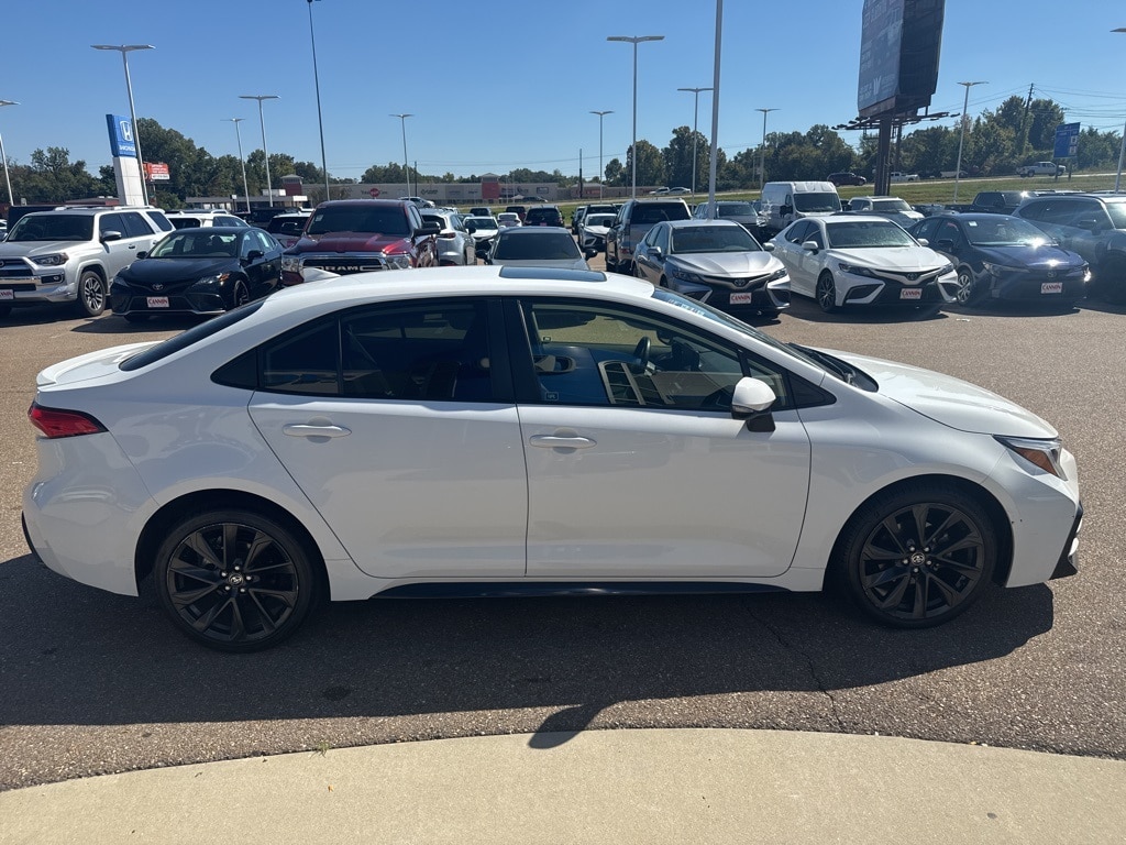Used 2024 Toyota Corolla SE Sedan