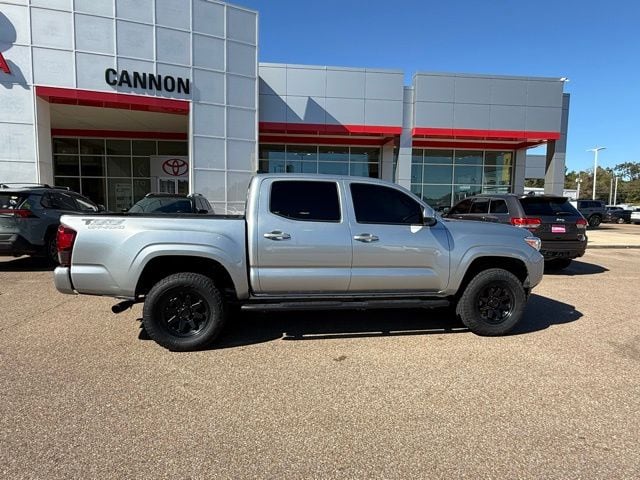 2023 Toyota Tacoma SR - Photo 6