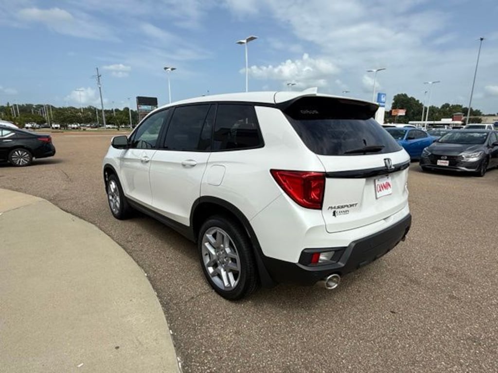 Used 2025 Honda Passport EX-L SUV